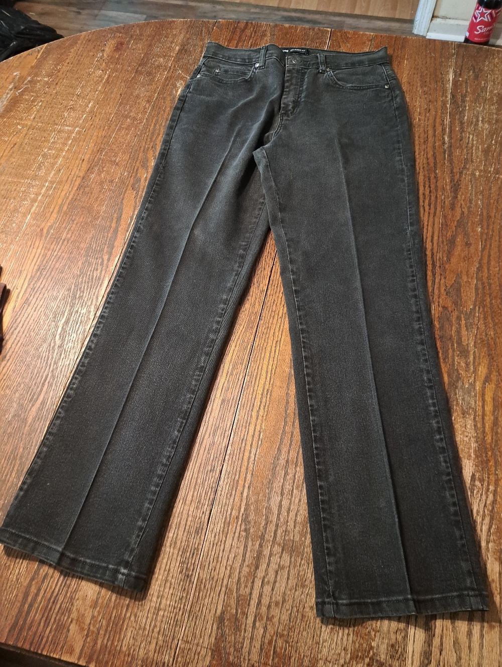 Size 8 Short Lee Relaxed Fit Black Denim Jeans Casual Pants w Pockets Belt Loops